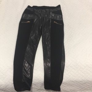 Medium size Lined black faux leather pants